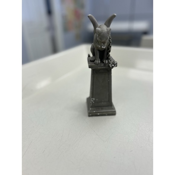 Gargoyle Statues - Picture 2 of 12